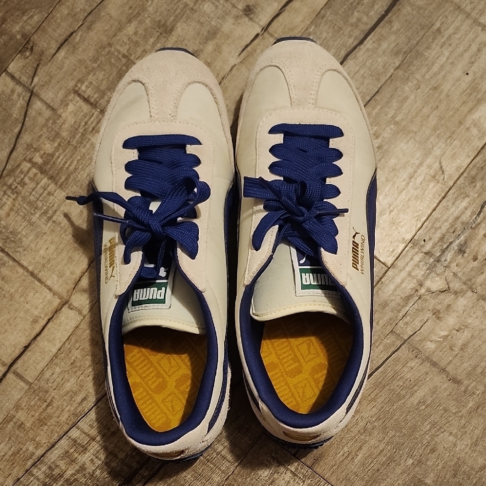 Puma Men's Cream and Blue Sneakers